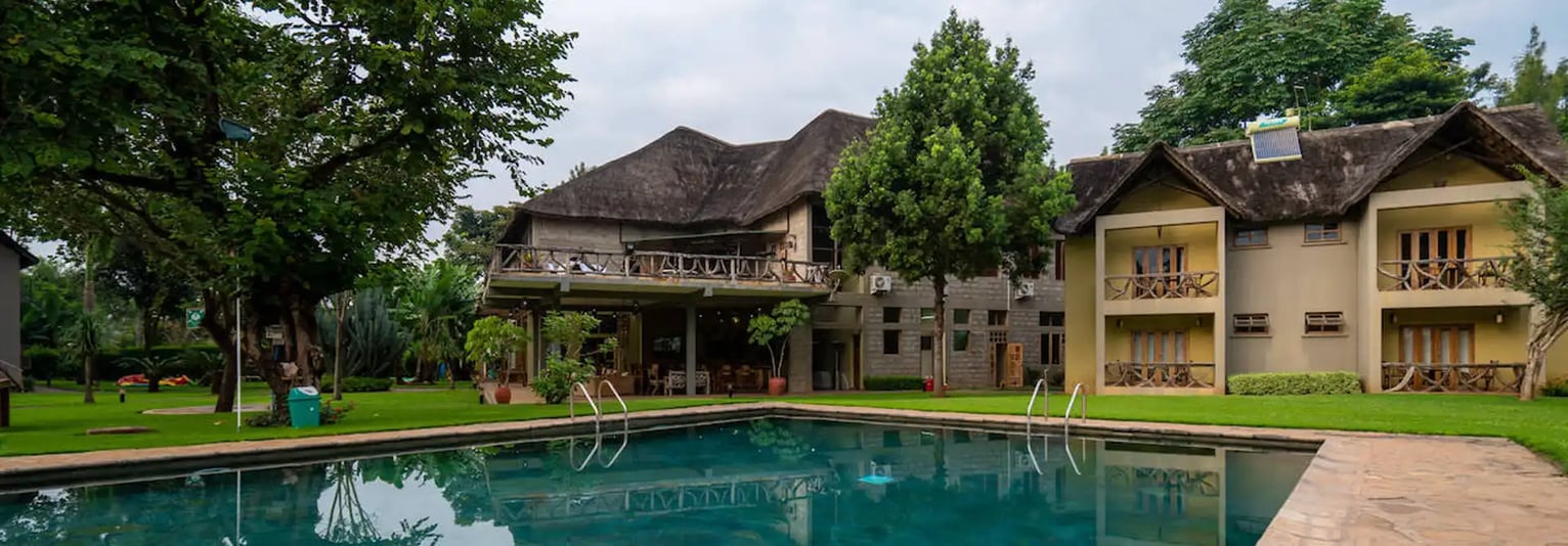 Weru Weru River Lodge